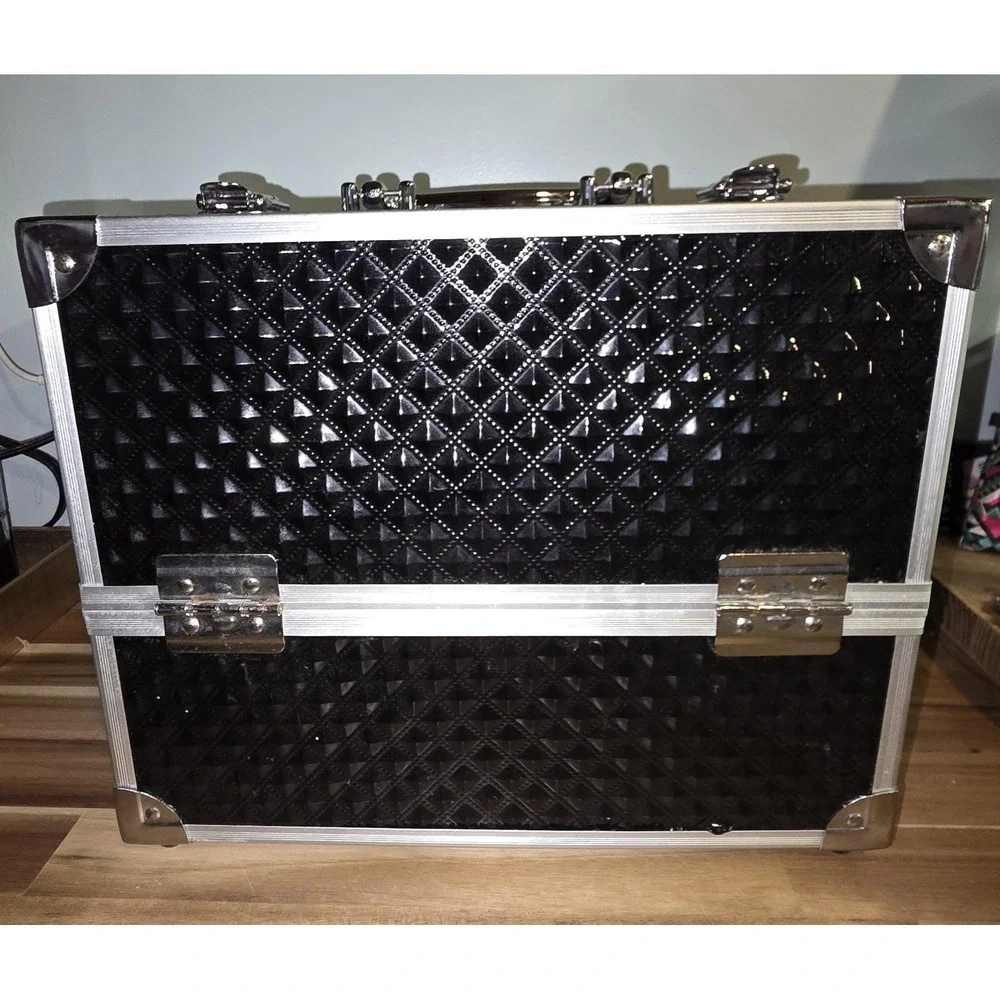 Caboodles Black Quilted Diamond Makeup Train Case Organizer Vintage no key